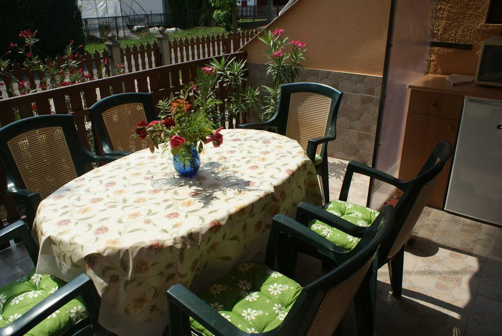 Róna Vendégház Hajdúszoboszló Exterior foto