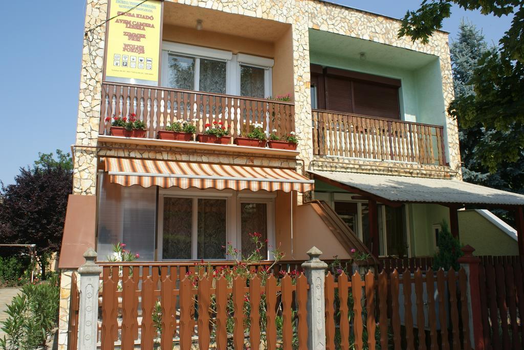 Róna Vendégház Hajdúszoboszló Exterior foto
