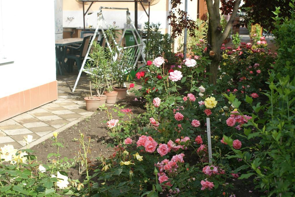 Róna Vendégház Hajdúszoboszló Exterior foto